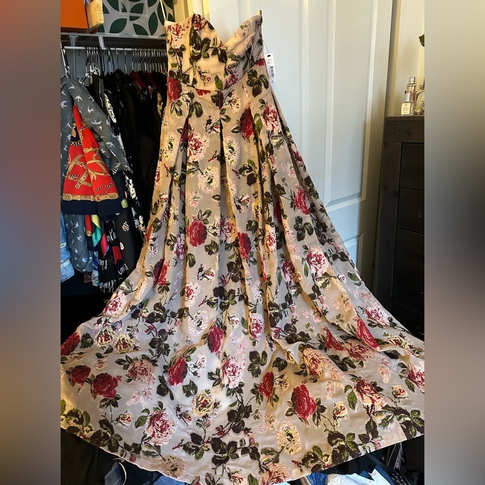 Custom design Alice + Olivia rose embroidered gown size 0 or 2